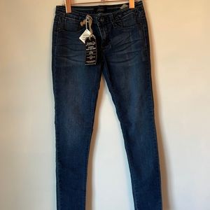 NWT Stith’s skinny jean